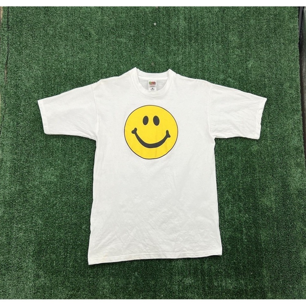 Vintage 00s Big Smiley Face Tshirt Size L White